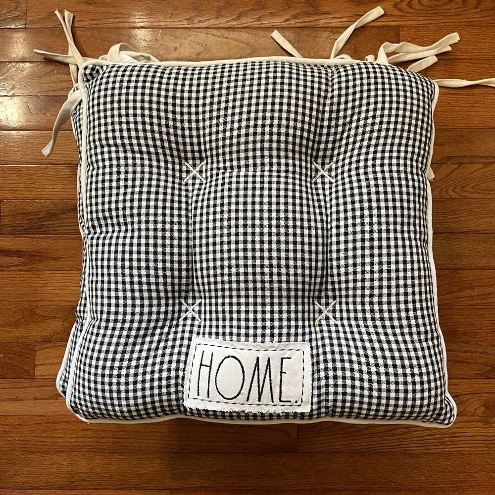 Buffalo plaid chair cushions set of 4 size 17 in x 17 in